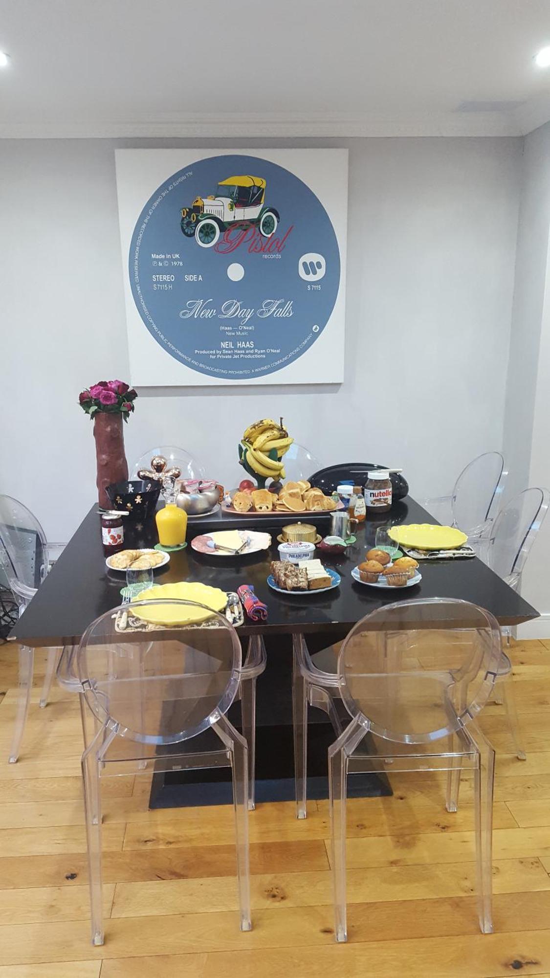 Family Home With Easy Commute To London! Croydon Bagian luar foto